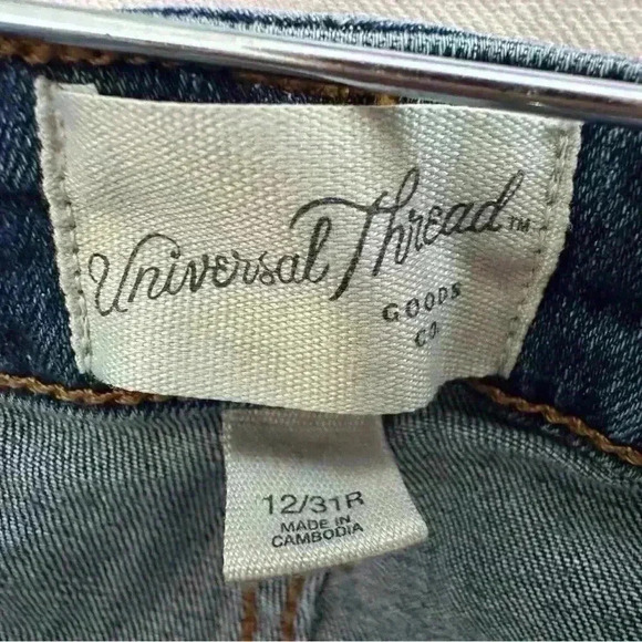Universal Thread Denim Blue Jeans (429) - Picture 10 of 13